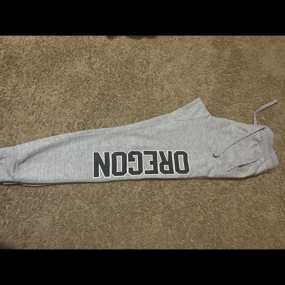 Grey Oregon joggers